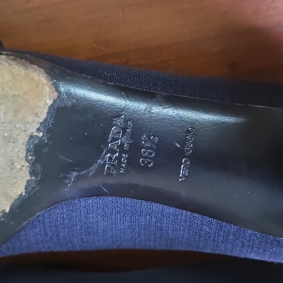 PRADA navy blue low sculpted heel sz 38.5 - Picture 6 of 8